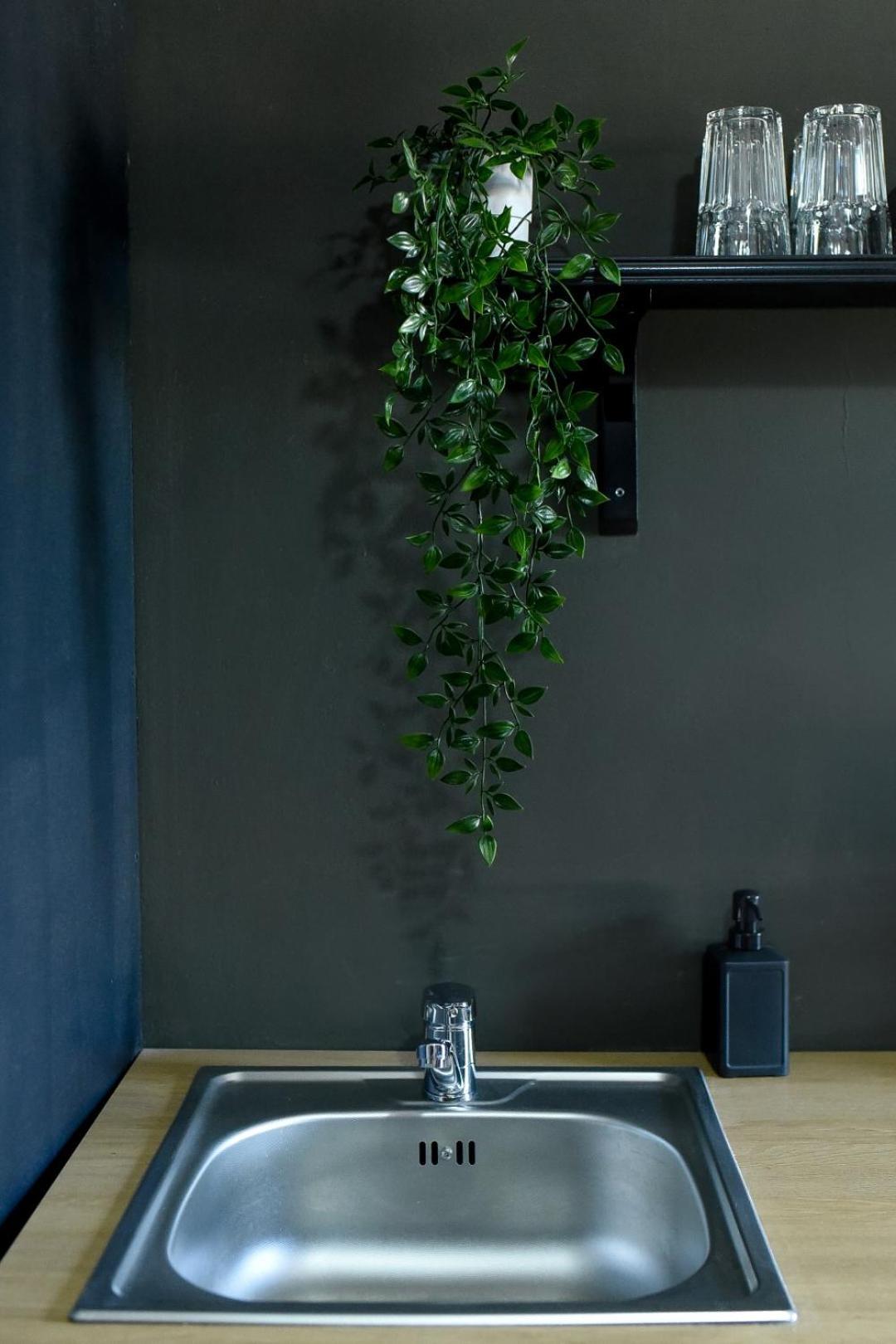 Vibrant Charm - Cozy In The Heart Of The Apartament *